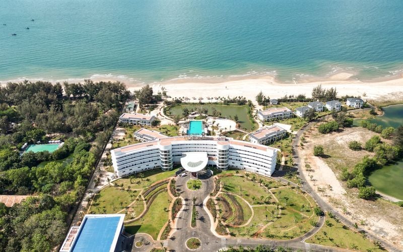 Emerald Ho Tram Resort